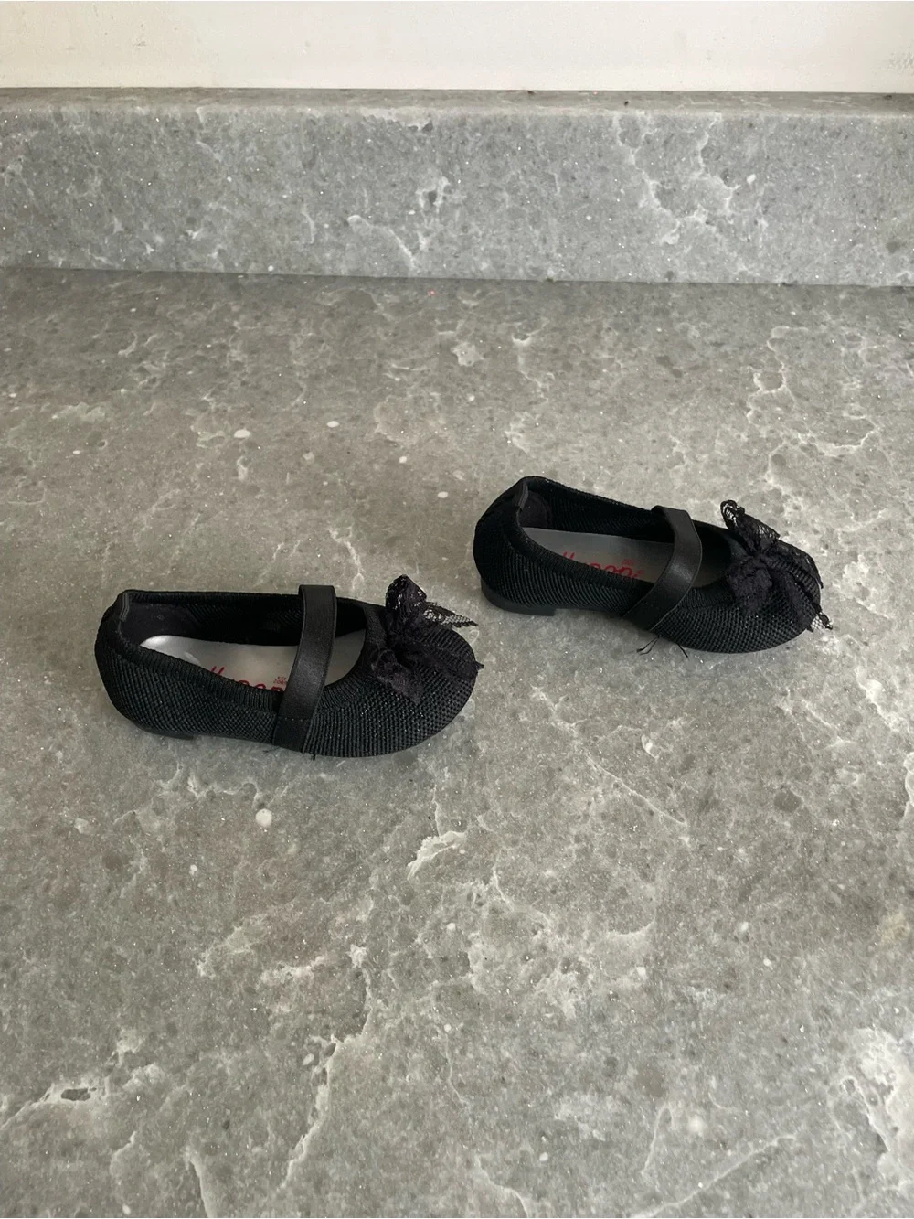 Jellypop Black ballet flats Toddler size 6 with lace detail and bow